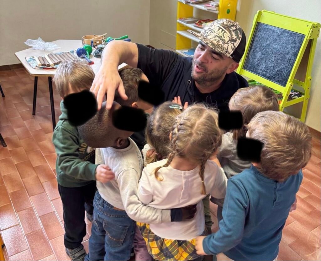 Coccole musicali con l'esperto del laboratiorio Maestro Marco PiùVoce